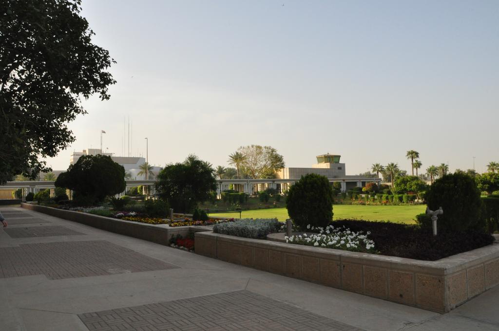 Royal Tulip Alrasheed Hotel Baghdād Exterior foto