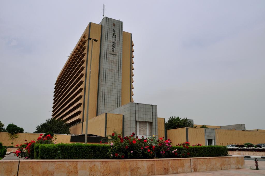 Royal Tulip Alrasheed Hotel Baghdād Exterior foto